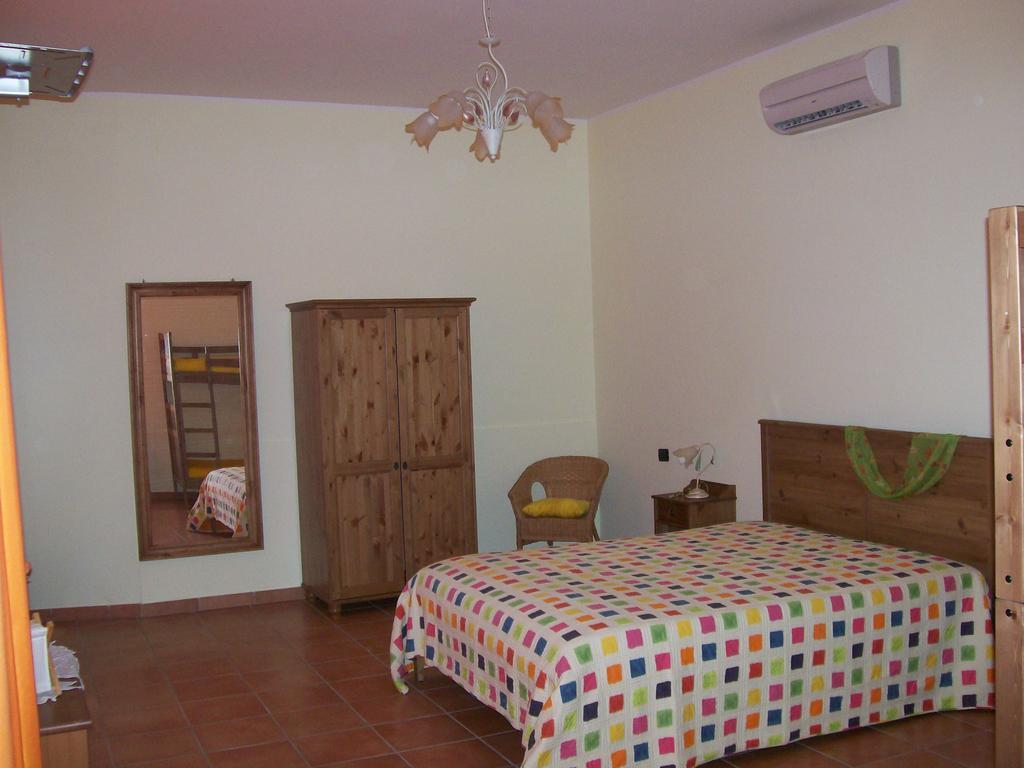 Agriturismo Fiori D'Arancio Palagiano Ruang foto